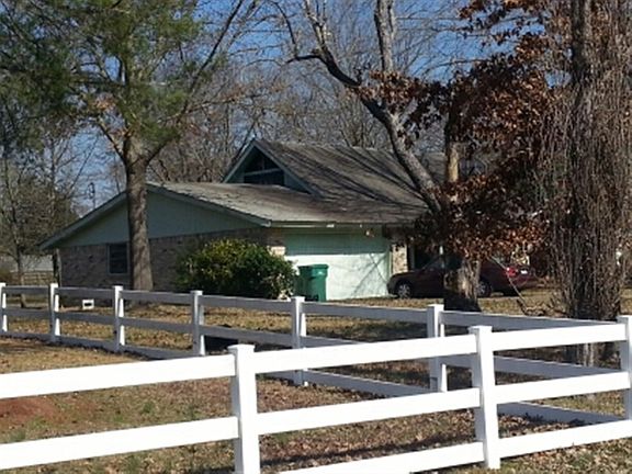 3rd image of 4 Hagan Dr
