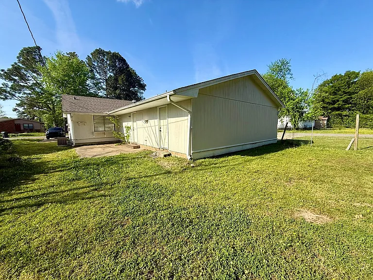 3200 Meador Rd — Photo 17