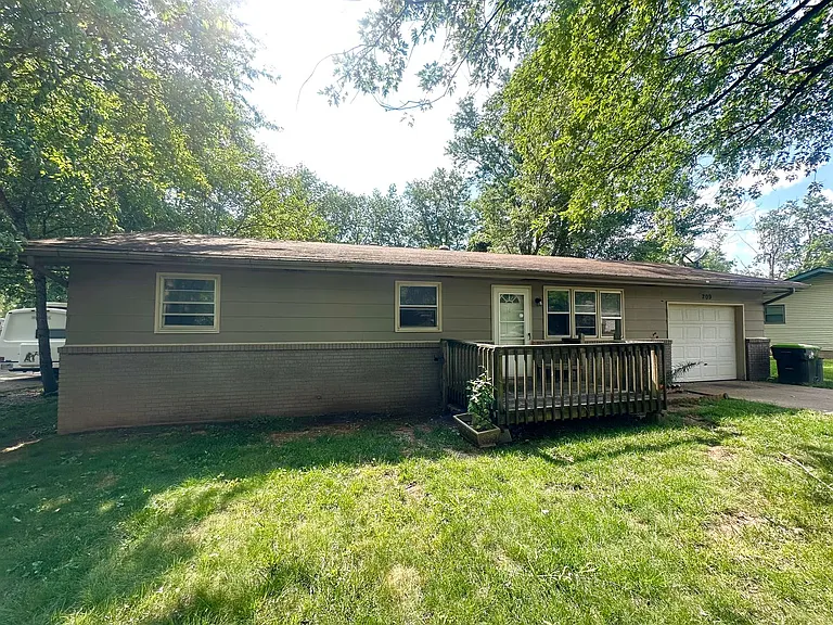 209 S Dale Ave — Photo 3