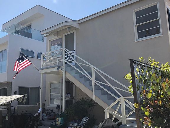 2nd image of 831 Jamaica Ct
