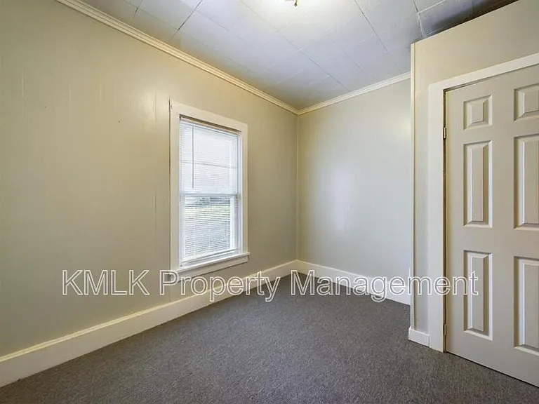 1128 Cordova Ave — Photo 19