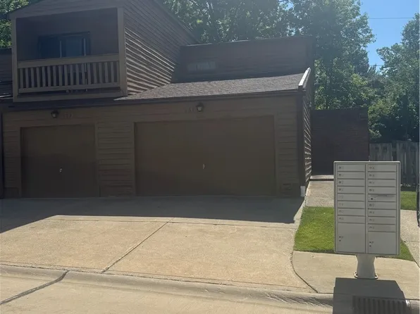 131 Kimrose Ln, Broadview Heights, OH 44147