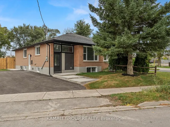 63 Walter Ave, Newmarket, ON L3Y 2T4