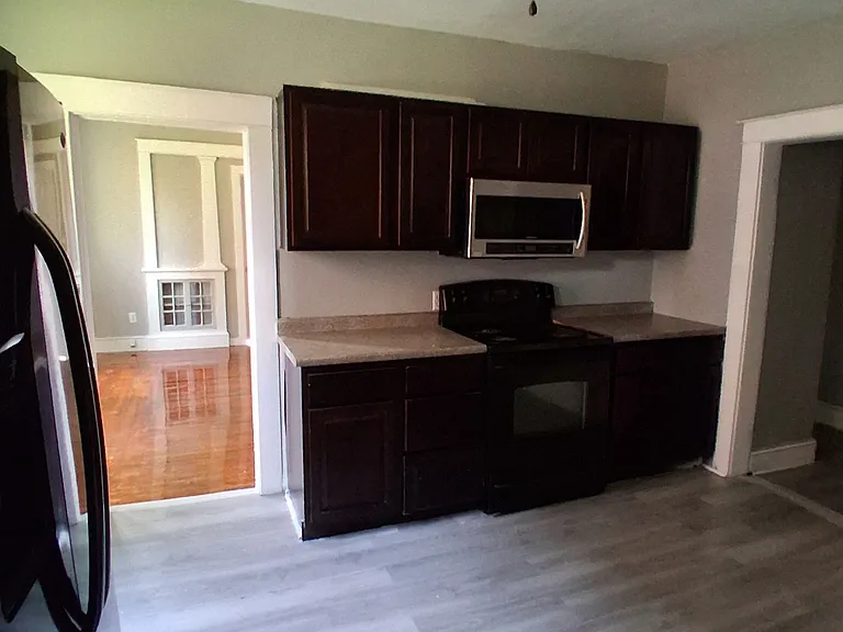 133 Farmington Ave #1 — Photo 2