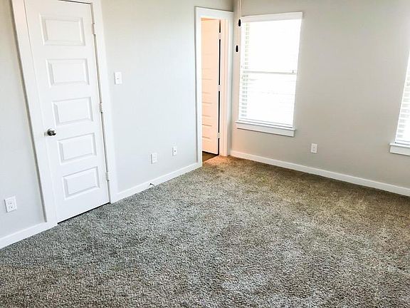 2nd image of 566 Creekside Frst