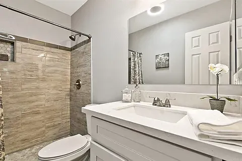 3519 Van Dyke Ave #4 — Photo 5