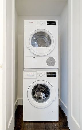 2nd image of 178 Mulberry St APT 16