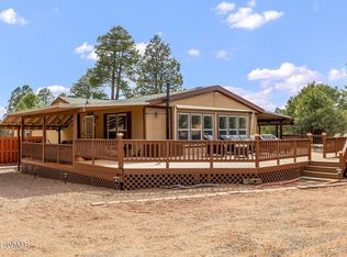 3242 Bigler Rd, Overgaard, AZ 85933