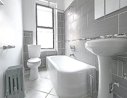 2nd image of 11880 Metropolitan Ave #3