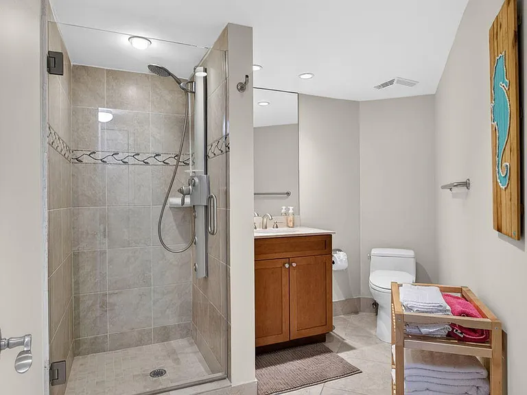 3000 N Ocean Dr — Photo 32