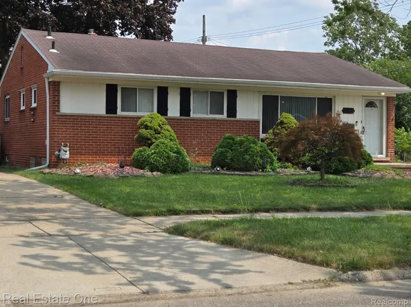 12730 Columbia St W, Redford, MI 48239
