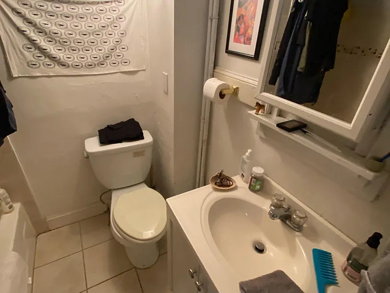 421 S 15th St #2R — Photo 4