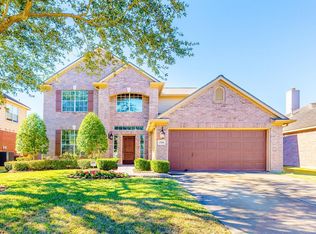 2319 Meadow Briar Dr, Sugar Land, TX 77498