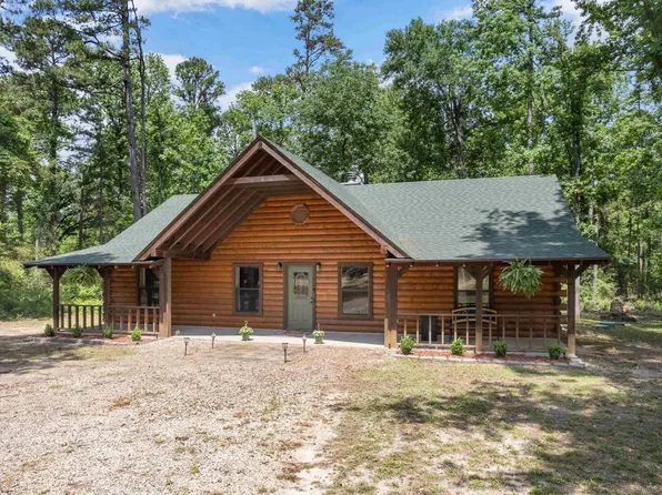 194 Sabine St, Scroggins, TX 75480