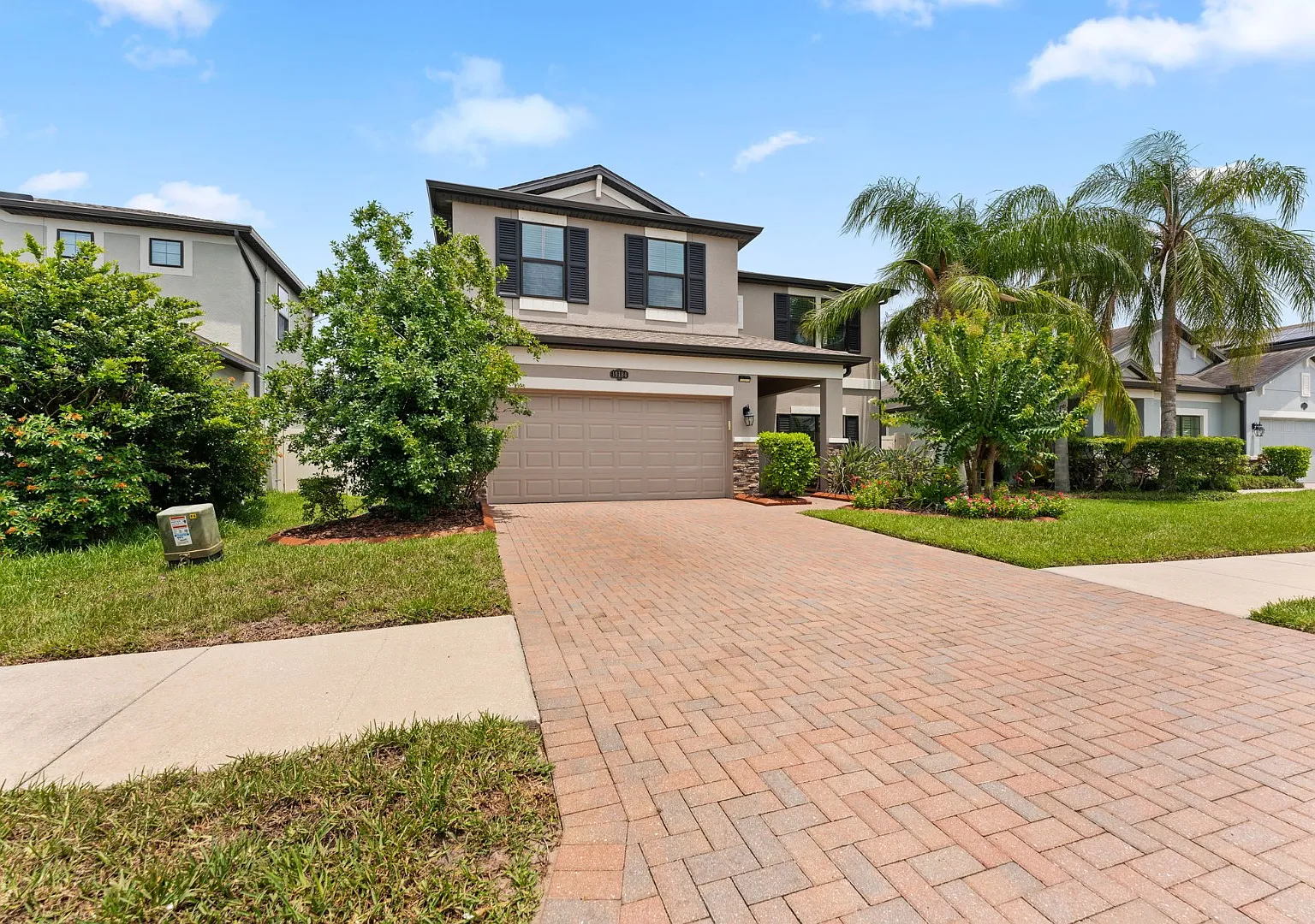 Stunning! 5 Bedroom + Huge Loft / 3 Bath / 2 Car Garage / Fully Fenced, Executive Home In Highly ... — Photo 3