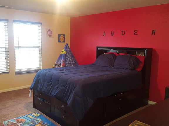 3rd image of 210 Dormont Dr NE