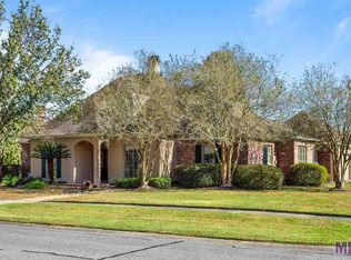 17659 Five Oaks Dr, Baton Rouge, LA 70810
