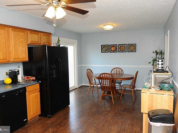 4th image of 106 Cloverdale Ct