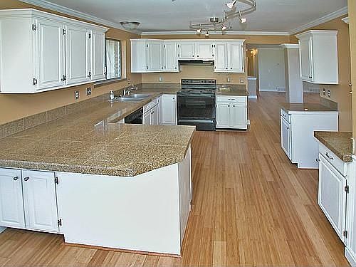 5th image of 3677 W 9220th St N