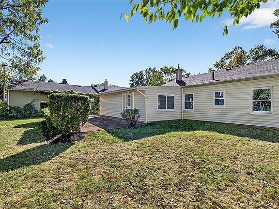 5th image of 2711 Ironwood St