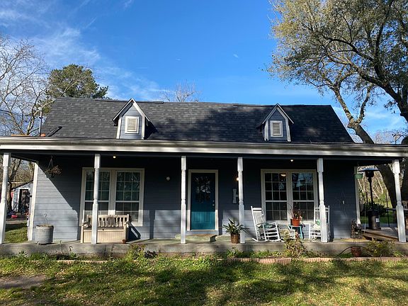 Welcome home to your oasis in the city limits!