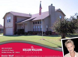 3212 N 8th Pl, Broken Arrow, OK 74012