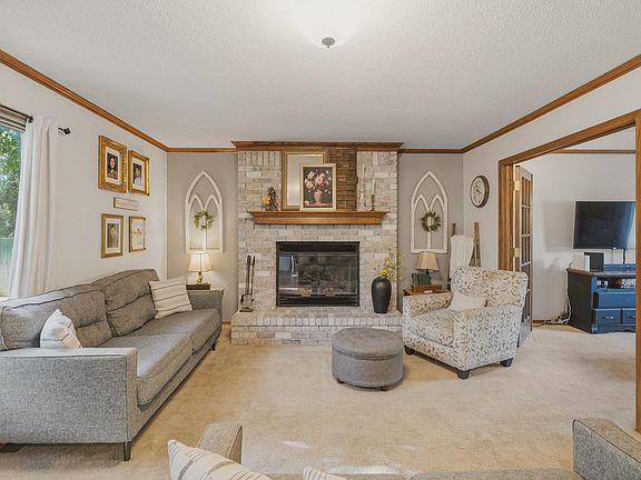 3rd image of 126 S Prescott St