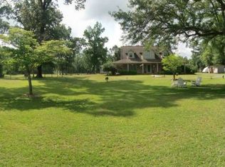 821 County Road 777, Buna, TX 77612