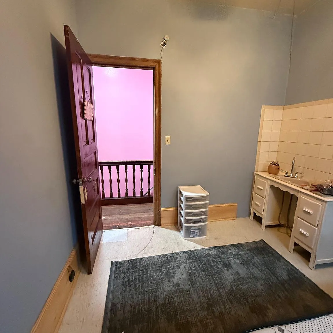 1 bed, 1.0 bath, 90 sqft, $650 — Photo 2