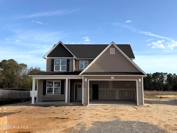253 Crowville Street, Raeford, NC 28376