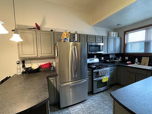 152 Chelsea St #1 Photo 1