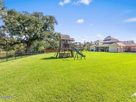4th image of 1058 Angelwood Cir