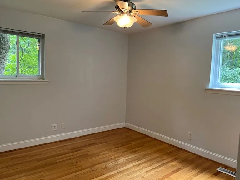 107 Sue Ann Ct #B — Photo 9