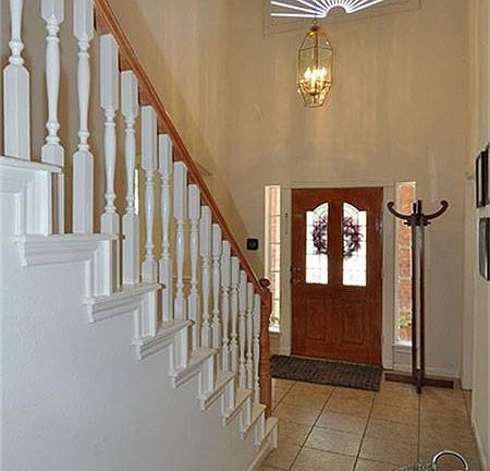 3rd image of 8311 Vaulted Pine Dr