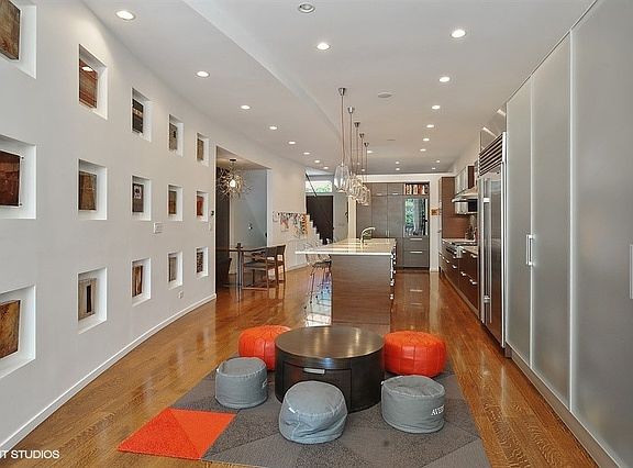 4th image of 1829 W Evergreen Ave