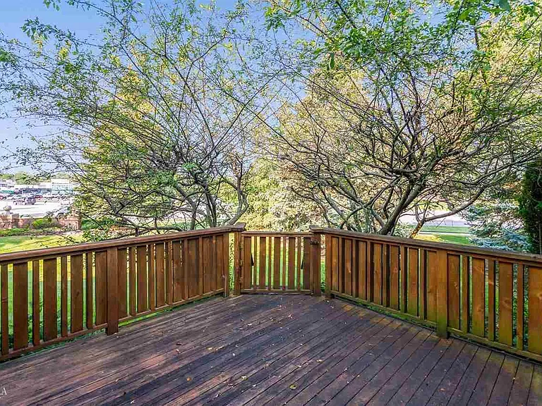 32 Meadow Wood Dr — Photo 21