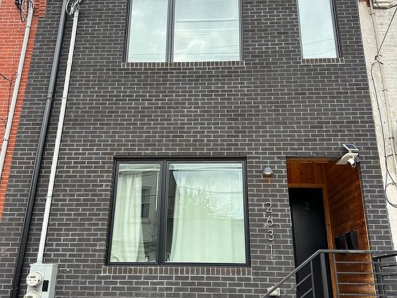 2nd image of 2631 W Oxford St #2
