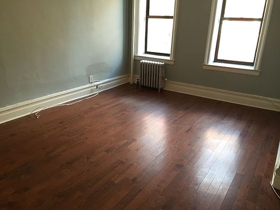 2nd image of 280 E 21st St APT 4g