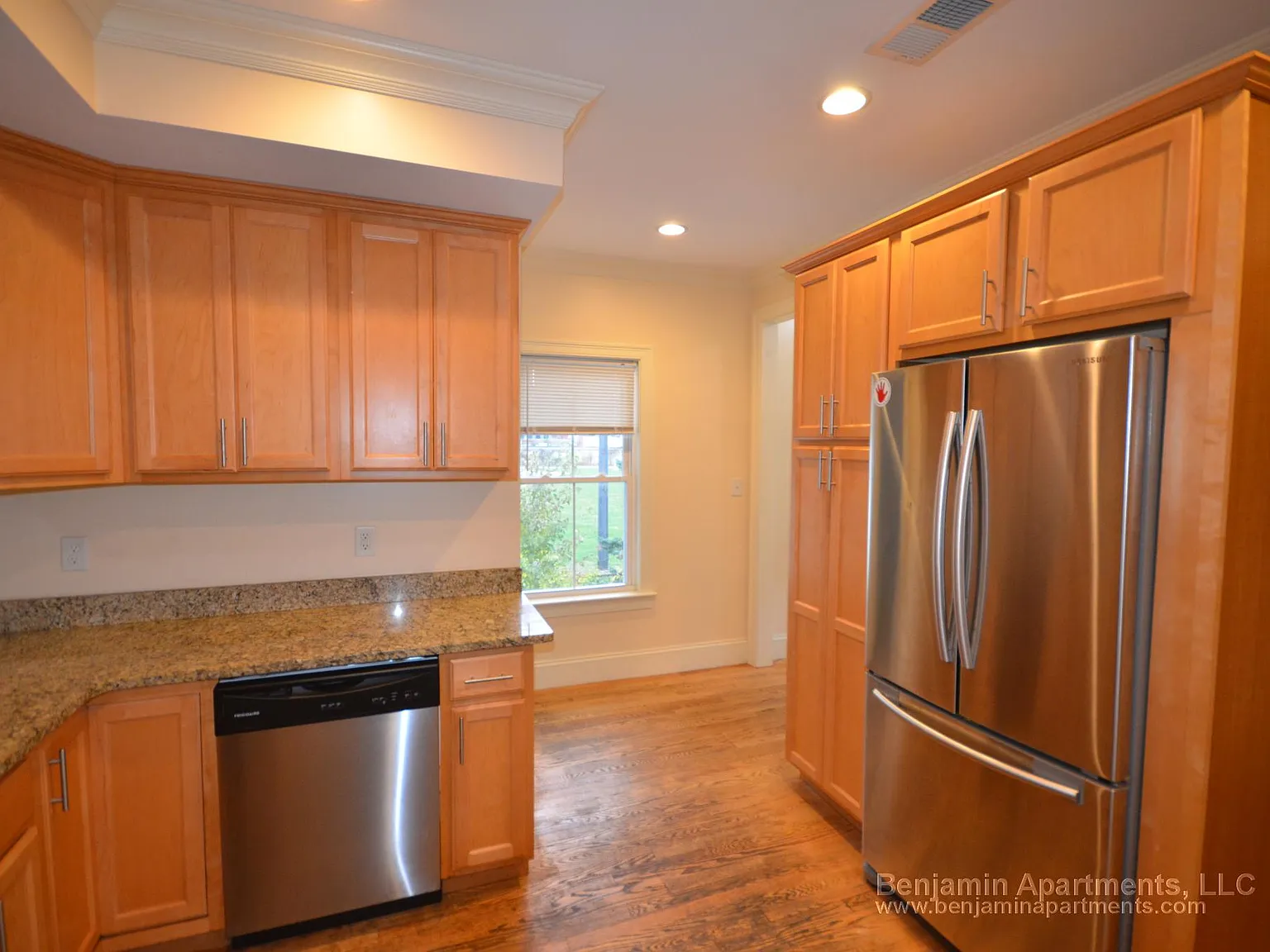 4 bed, $3,500 — Photo 2