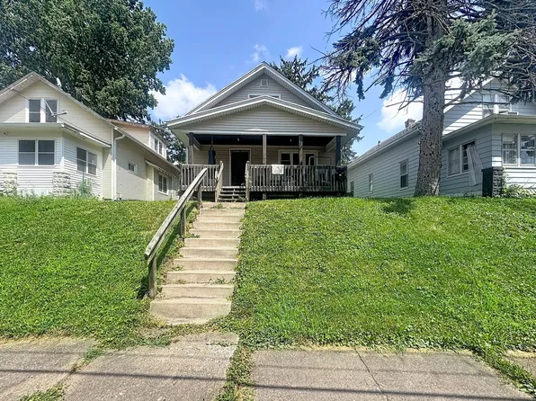 2413 12th St, Rock Island, IL 61201
