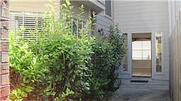 1st image of 2028 Glencove Dr