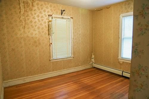 3rd image of 2641 N Main St