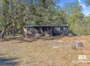 9367 Bohling St, Elberta, AL 36530