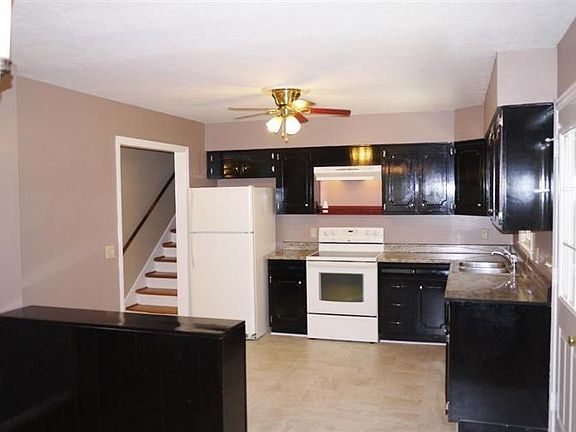 3rd image of 1112 Gainesway Dr