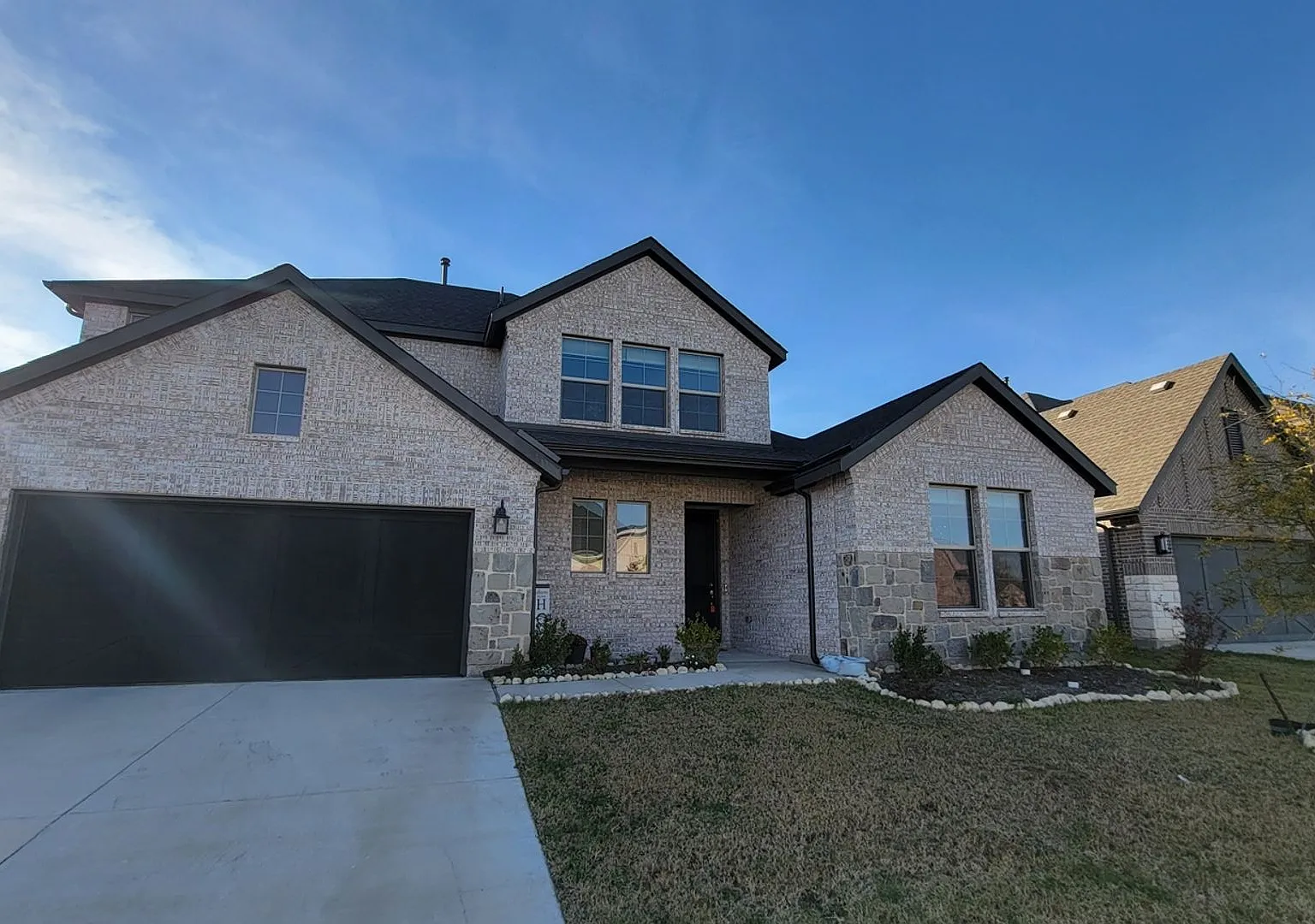 4 Bedroom Single Family in Fort Worth — Photo 1
