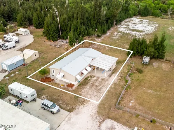 4808 Curlew Dr, Saint James City, FL 33956