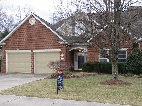 2nd image of 1029 Hunters Lake Dr