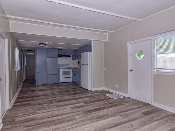 4th image of 310 Sundial Ln