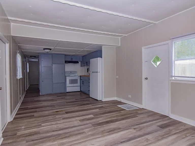 310 Sundial Ln — Photo 4