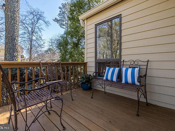 4th image of 326 Forsythia Ct #A